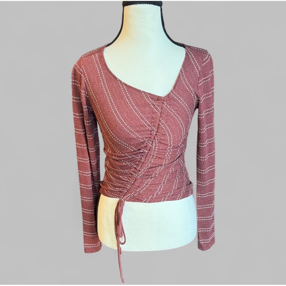 On a Whim Asymmetrical Cinch Crop‎ Top